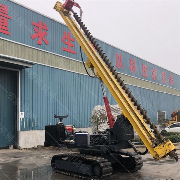 直銷光伏履帶鉆孔機(jī)，螺旋光伏鉆孔機(jī)